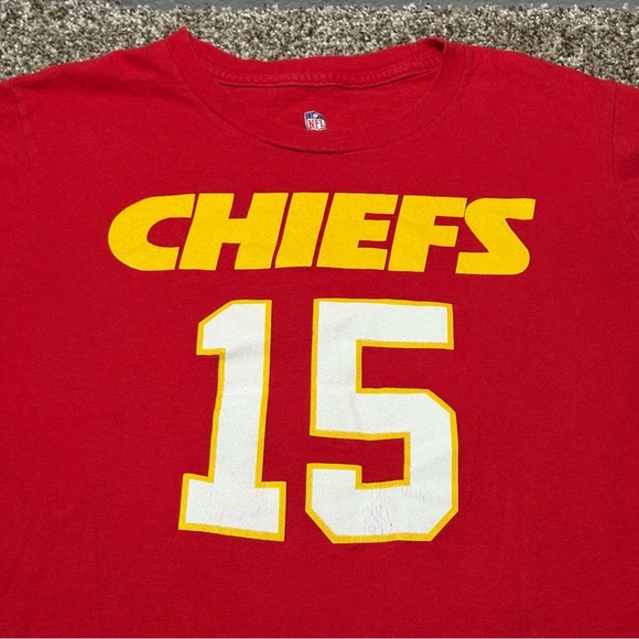 NFL Mahomes Chiefs Boy’s Large Red Tee - Picture 3 of 9